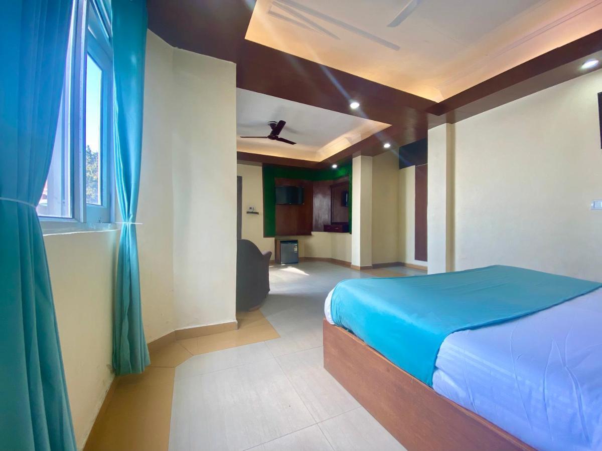 Riversun Hotel Mall Road 무소리에 외부 사진